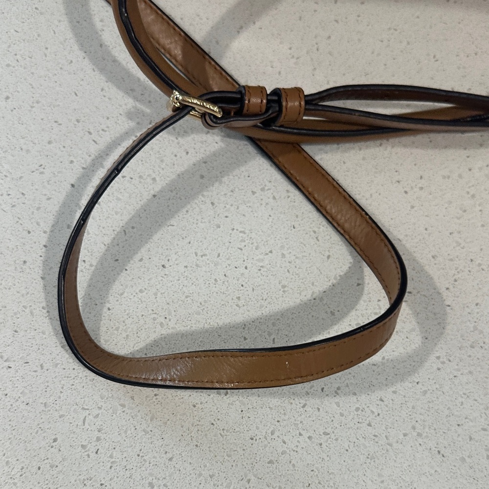 Michael Kors Tan and Cream Shoulder Bag - Picture 6 of 9
